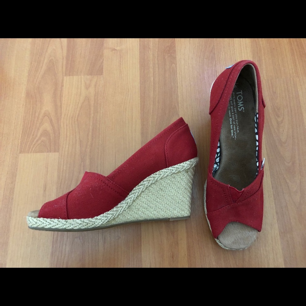 Toms Wedges
